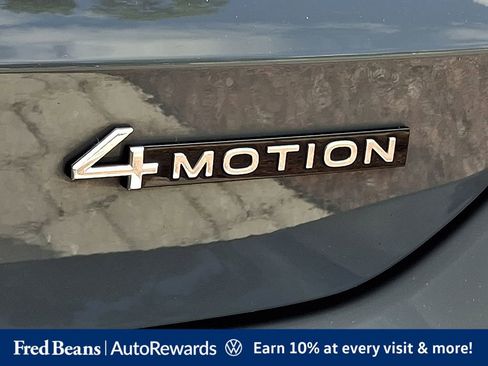 Certified 2022 Volkswagen Taos SEL AWD/4WD image 36