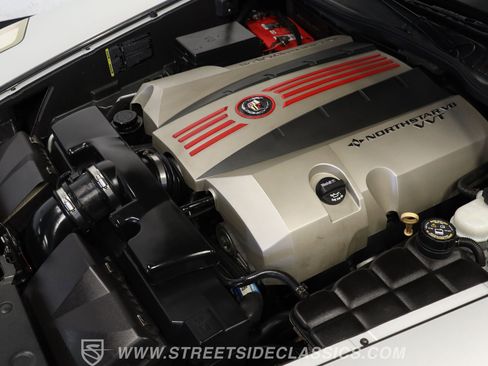 Used 2009 Cadillac XLR image 30