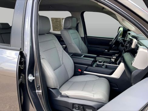 Used 2024 Toyota Tundra SR5 w/ SR5 Premium Package AWD/4WD image 9