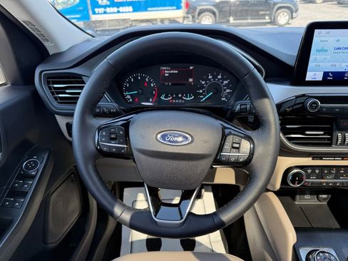 Certified 2022 Ford Escape SEL AWD/4WD image 15