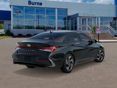 New 2026 Hyundai Elantra SEL Sport Premium image 4
