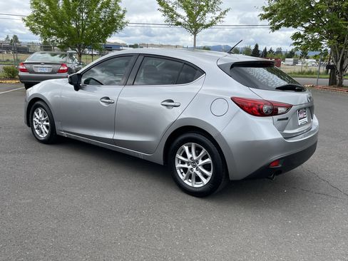 Used 2015 MAZDA MAZDA3 i Touring FWD image 3