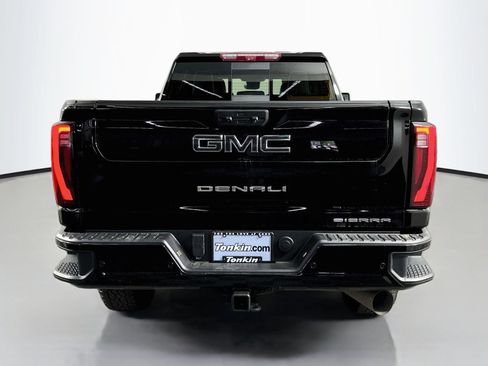 Used 2024 GMC Sierra 3500 Denali Ultimate AWD/4WD image 7