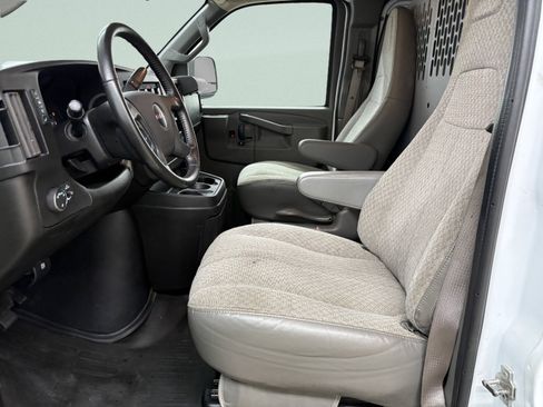 Used 2023 GMC Savana 2500 w/ Driver Convenience Package image 20