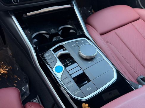 Used 2023 BMW i4 eDrive40 image 31