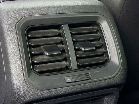 Used 2021 Volkswagen Tiguan S image 23