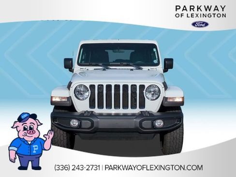 Used 2021 Jeep Wrangler Unlimited Sahara AWD/4WD image 8