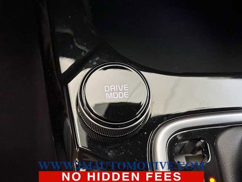 Used 2024 Kia Seltos X-Line AWD/4WD image 32