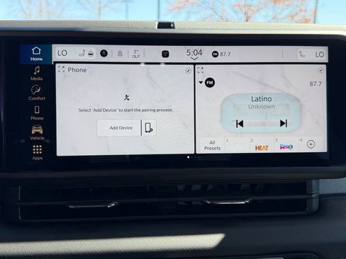 Used 2025 Jeep Wrangler Unlimited Sahara w/ Safety Group image 24