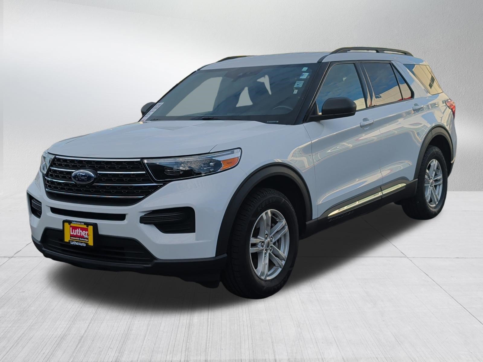 Used 2020 Ford Explorer XLT AWD/4WD image 3