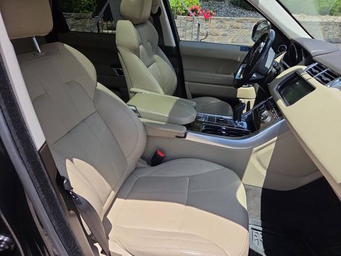 Used 2014 Land Rover Range Rover Sport HSE AWD/4WD image 27