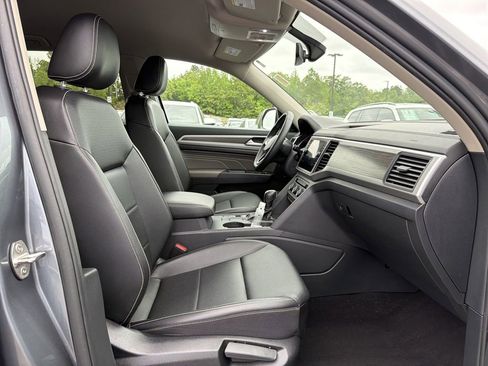 Used 2021 Volkswagen Atlas SE FWD image 20