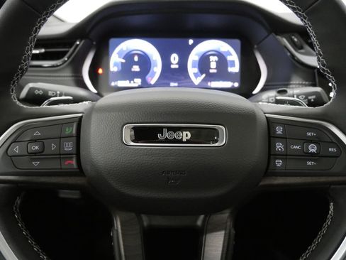 New 2026 Jeep Grand Cherokee L Limited AWD/4WD image 17