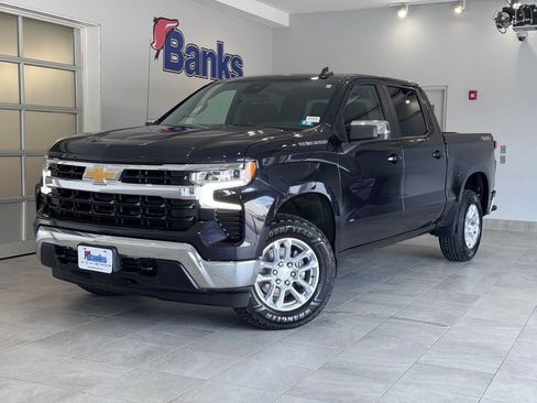 Certified 2022 Chevrolet Silverado 1500 LT image 2