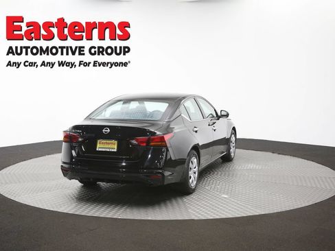 Used 2024 Nissan Altima 2.5 S FWD image 36