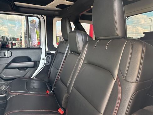 Used 2018 Jeep Wrangler Unlimited Rubicon image 19