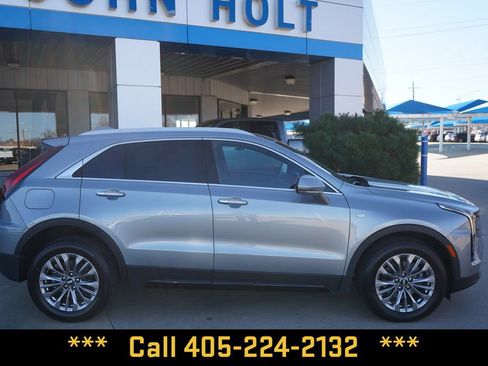 Used 2025 Cadillac XT4 Premium Luxury AWD/4WD image 9