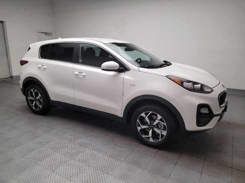Used 2021 Kia Sportage LX AWD/4WD image 11