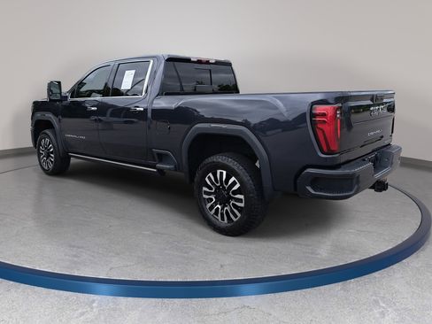 Used 2024 GMC Sierra 2500 Denali Ultimate w/ Max Trailering Package AWD/4WD image 7