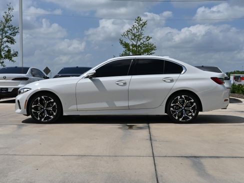Certified 2025 BMW 330i Sedan w/ Convenience Package RWD image 6