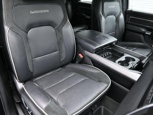 Used 2023 RAM 1500 Laramie AWD/4WD image 40