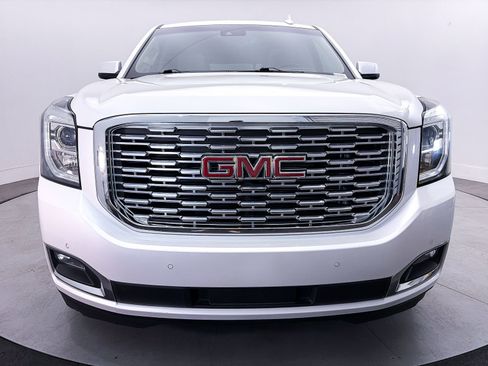Used 2018 GMC Yukon Denali w/ Denali Ultimate Package AWD/4WD image 2
