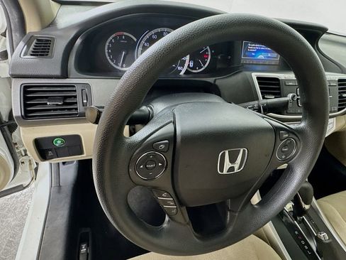 Used 2013 Honda Accord LX image 11