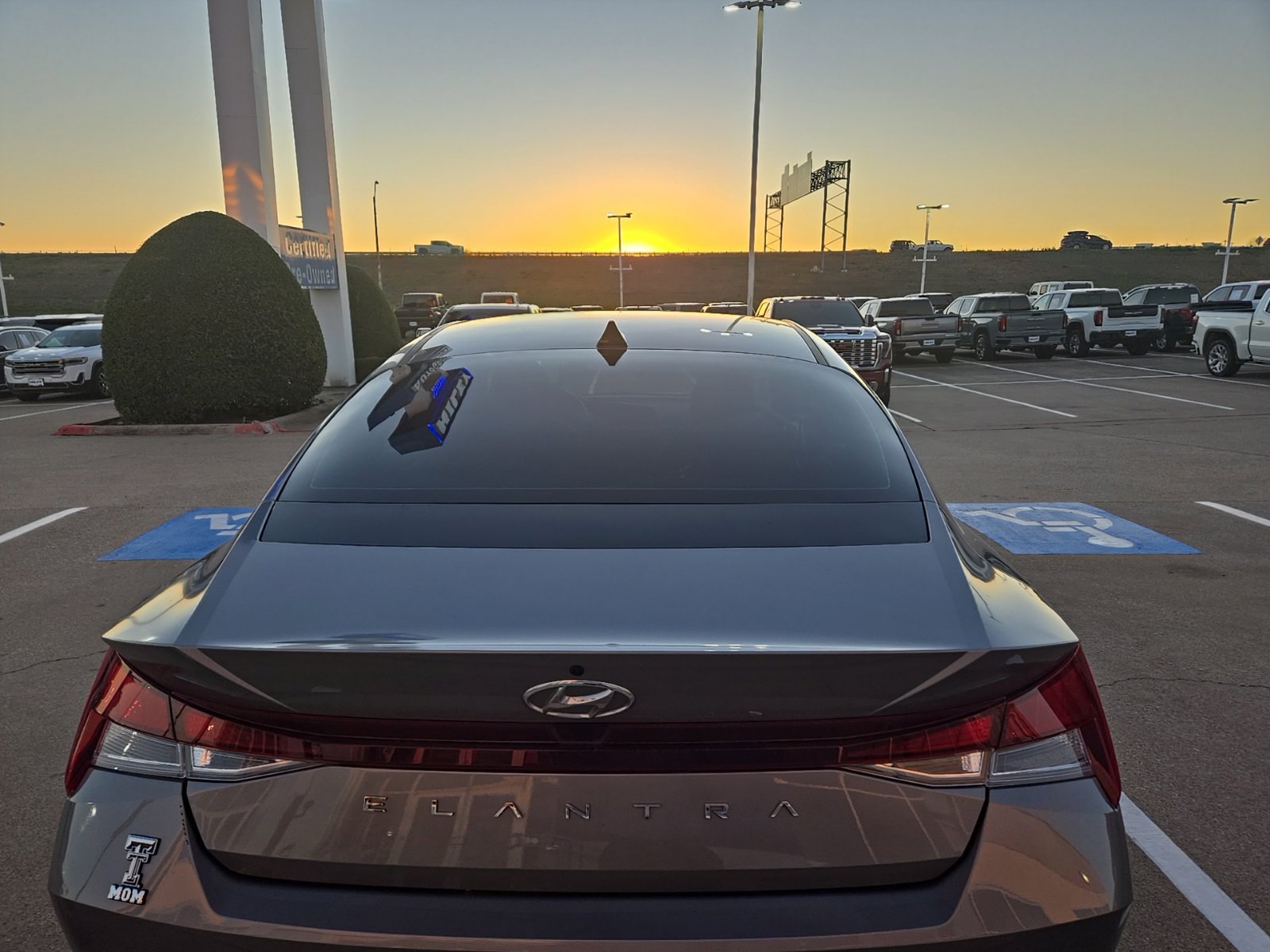 Used 2021 Hyundai Elantra SEL FWD image 8