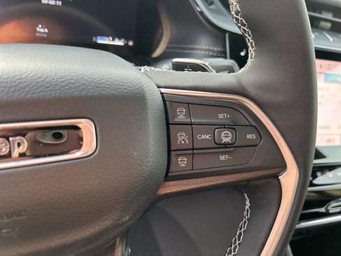 New 2026 Jeep Grand Cherokee Limited w/ Limited Altitude Package AWD/4WD image 23