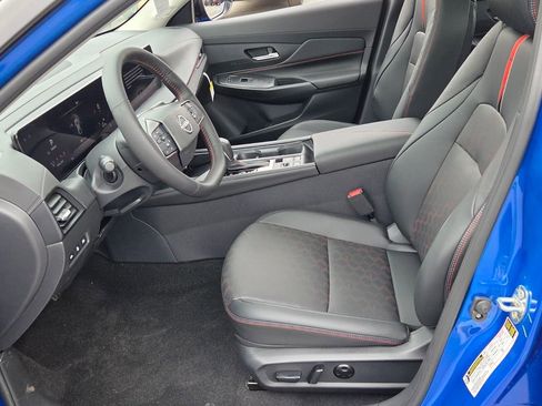 New 2026 Nissan Sentra SR w/ SR Premium Package FWD image 3