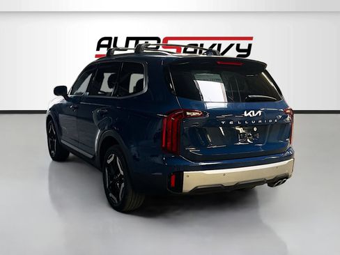 Used 2023 Kia Telluride S w/ S Sunroof Package AWD/4WD image 5