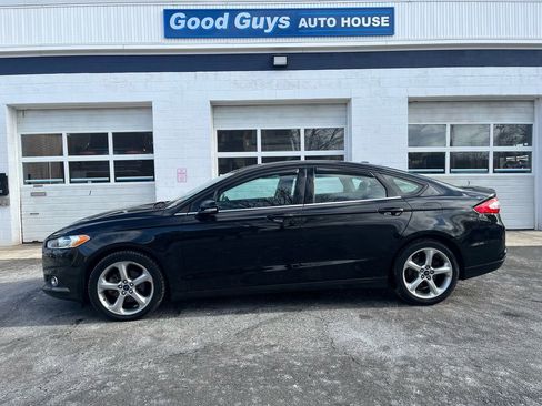 Used 2014 Ford Fusion SE image 1
