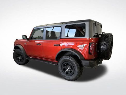 Certified 2023 Ford Bronco Wildtrak image 3