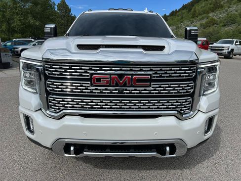 Used 2022 GMC Sierra 3500 Denali w/ Denali Ultimate Package AWD/4WD image 9