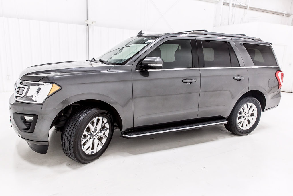 Used 2020 Ford Expedition XLT w/ Equipment Group 202A RWD image 3