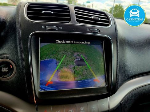 Used 2019 Dodge Journey Crossroad FWD image 13