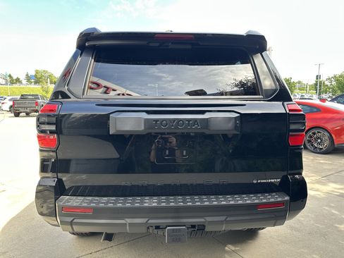 New 2026 Toyota 4Runner TRD Off-Road Premium AWD/4WD image 8