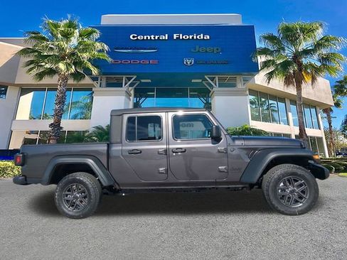 New 2026 Jeep Gladiator Sport image 4