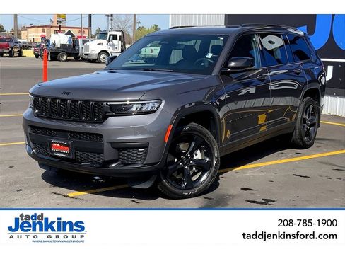 Used 2024 Jeep Grand Cherokee L Laredo image 1