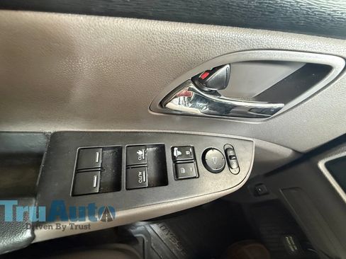Used 2014 Honda Odyssey EX-L image 22