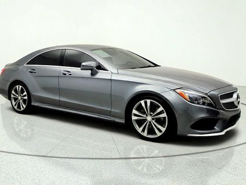 Used 2016 Mercedes-Benz CLS 400 image 3