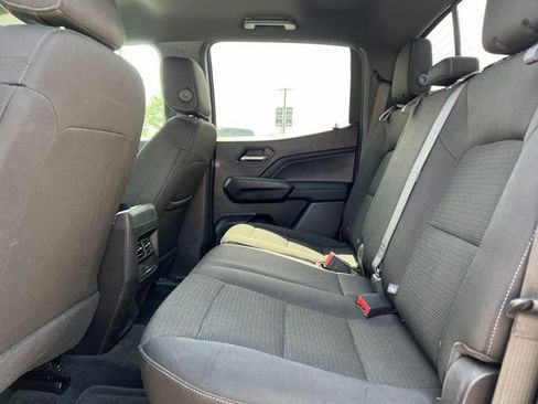 Used 2023 Chevrolet Colorado LT w/ LT Convenience Package II AWD/4WD image 16