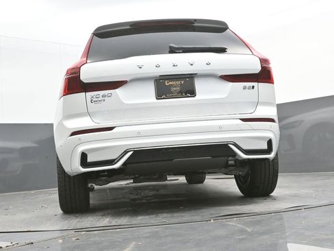 New 2026 Volvo XC60 B5 Plus w/ Protection Package Premier image 27