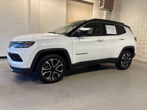 Used 2024 Jeep Compass Limited AWD/4WD image 14