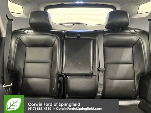 Used 2024 GMC Terrain SLT image 21