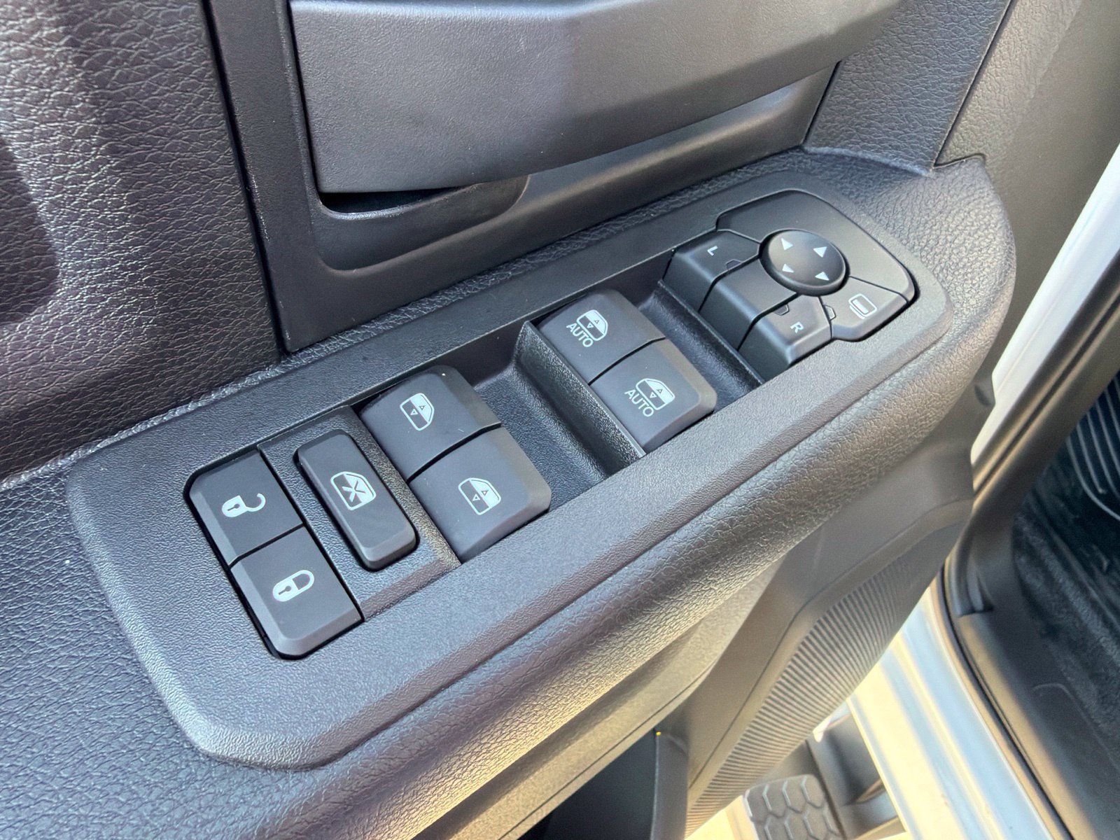 New 2027 RAM 4500 Tradesman AWD/4WD image 15