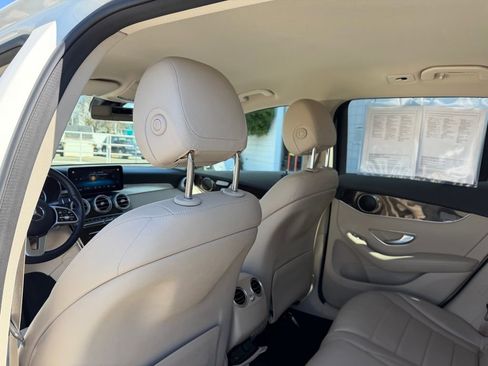 Used 2021 Mercedes-Benz GLC 300 GLC 300 image 17