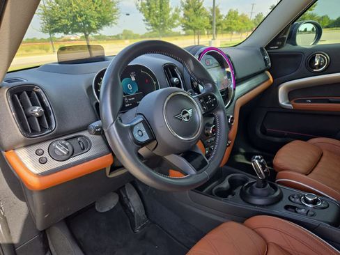 Used 2023 MINI Cooper Countryman S FWD image 2