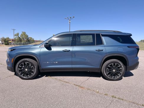 New 2026 Chevrolet Traverse LT w/ Sun and Wheel Package image 41
