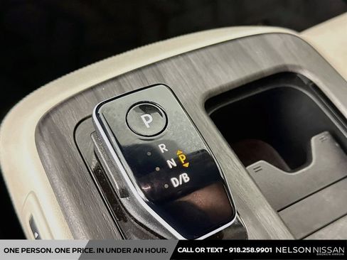 Certified 2023 Nissan Ariya FWD image 17